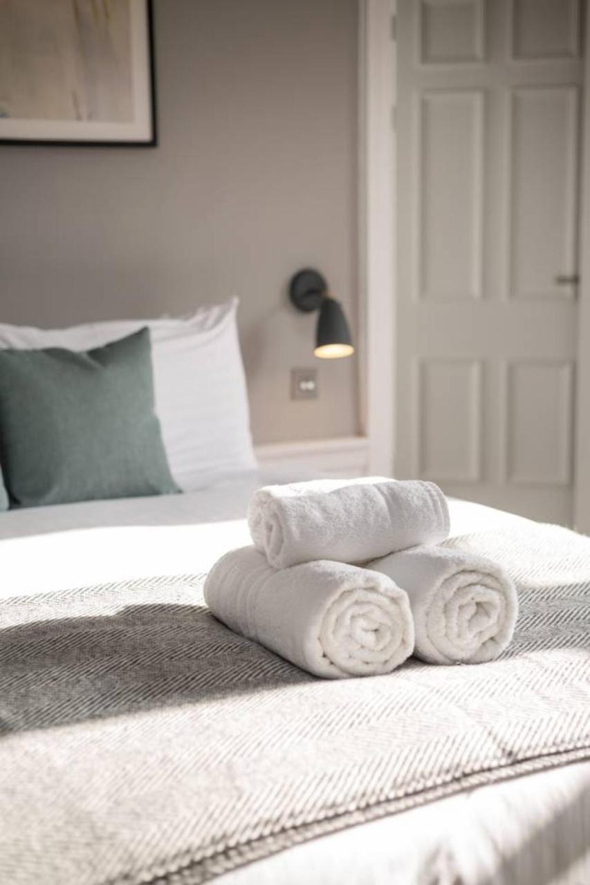 Joivy Spacious And Bright 1Bed Apt, Short Walk From Princes Street Edinburgh Luaran gambar