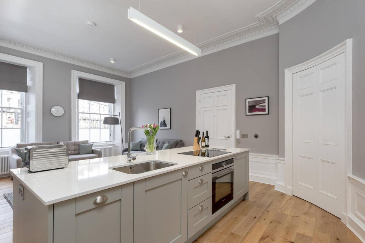 Joivy Spacious And Bright 1Bed Apt, Short Walk From Princes Street Edinburgh Luaran gambar