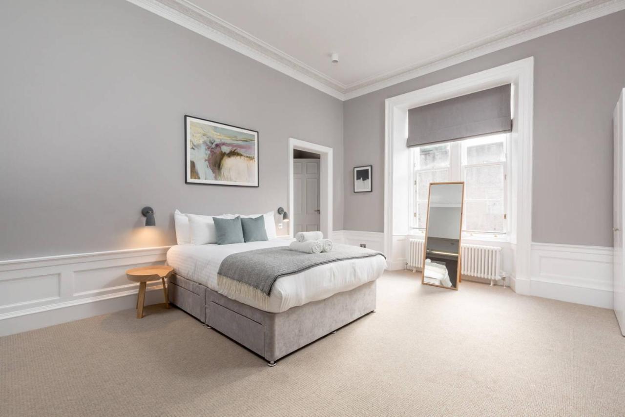 Joivy Spacious And Bright 1Bed Apt, Short Walk From Princes Street Edinburgh Luaran gambar